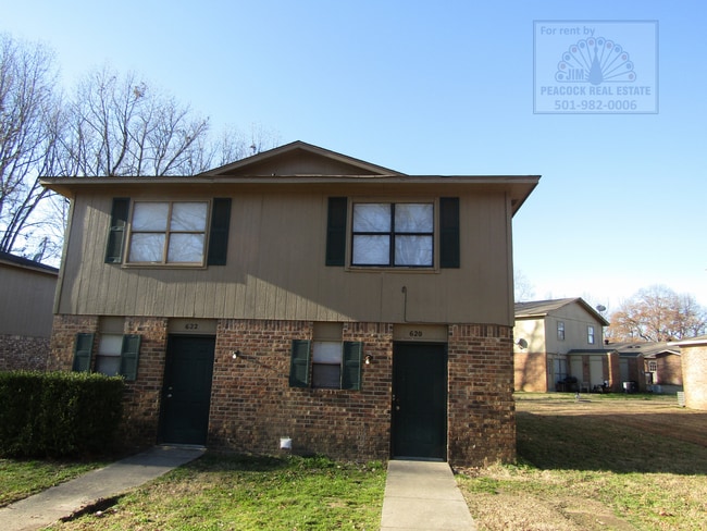 Building Photo - 622-622 S Oak St Unit 620 Rental