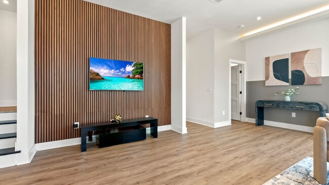 Photo - 1733 N Fitzhugh Ave Unidad SI ID1226740P