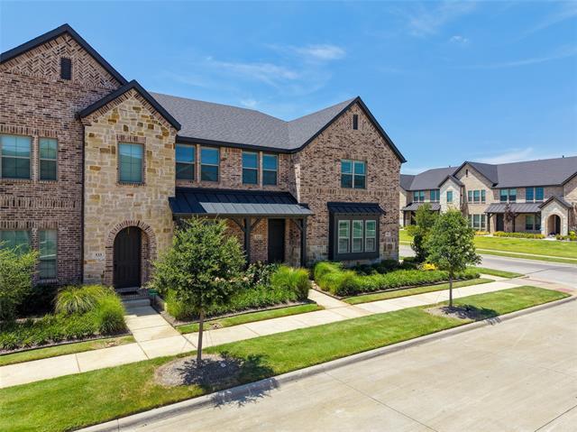 Photo - 537 Parkside Dr