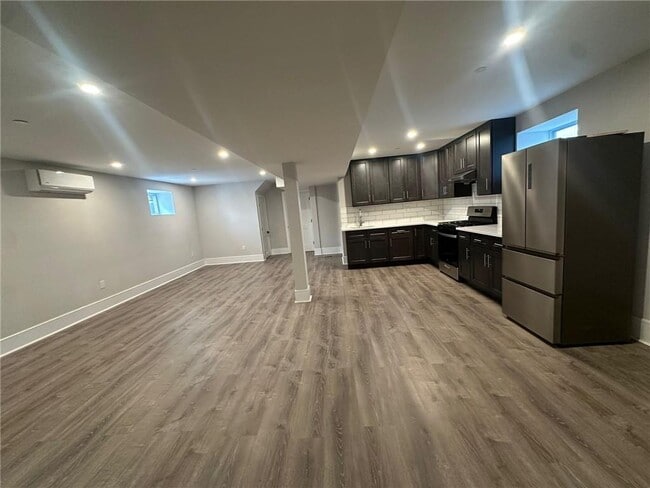 Photo - 168 Macgregor St Unit 1