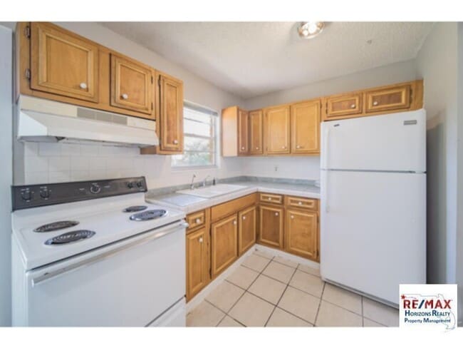 Photo - Charming Brick Ranch!