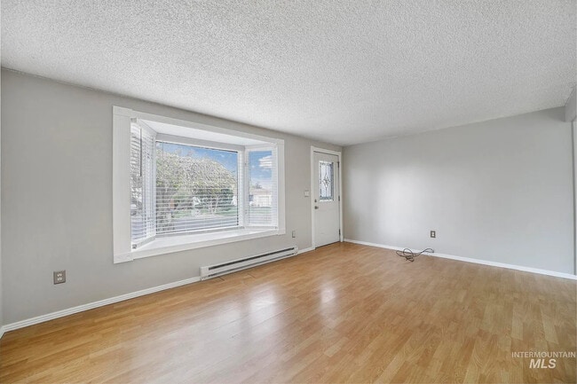 Photo - 1559 Aspen St Unit B1