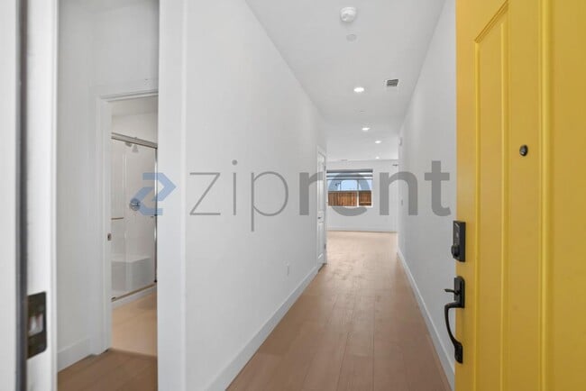 Photo - Unit