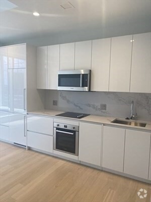 Building Photo - 135 Seaport Blvd Unit 1908 Rental