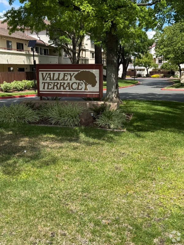 Building Photo - 5085 Valley Crest Dr Rental