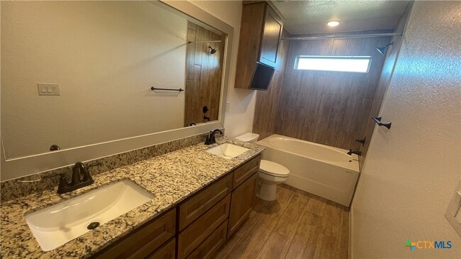 Building Photo - 2408 Duntov Dr