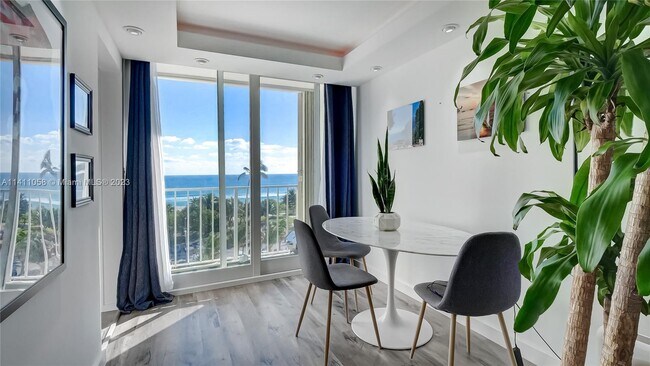Building Photo - 6450 Collins Ave Unit Ocean Park