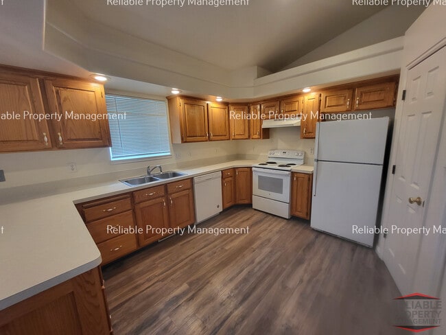 2980 Oakhaven Cir