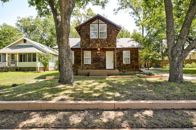 Photo - 639 S Pickard Ave