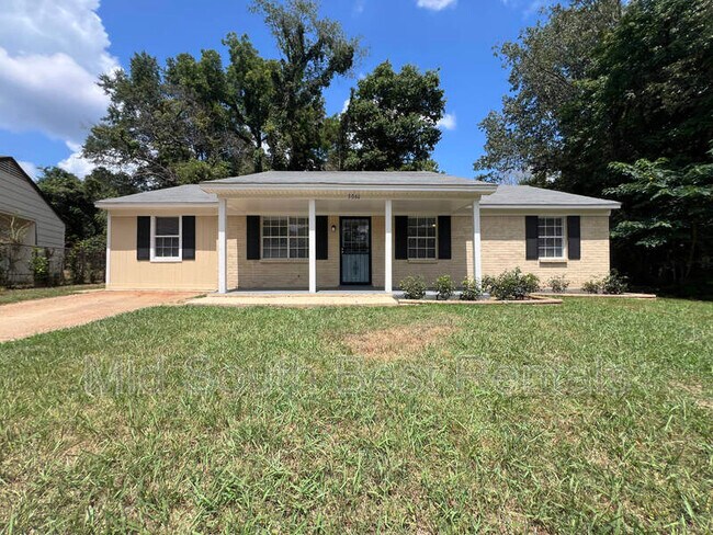 Building Photo - 3066 Lenta Cove Rental