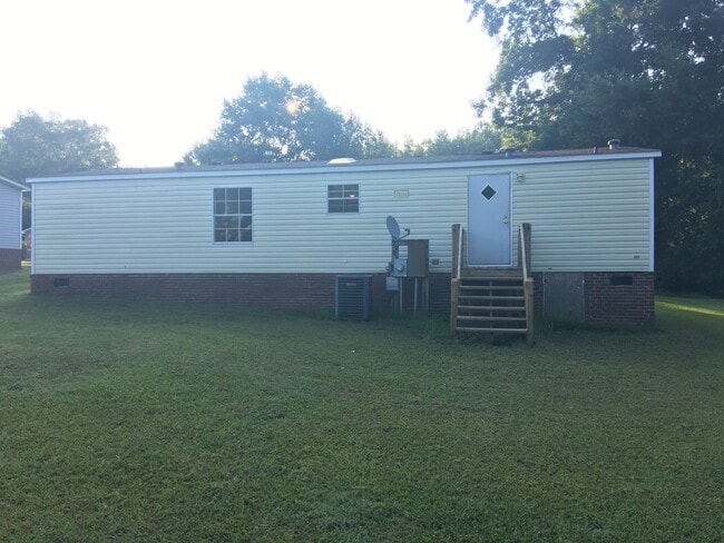 Photo - 476 Sharp St