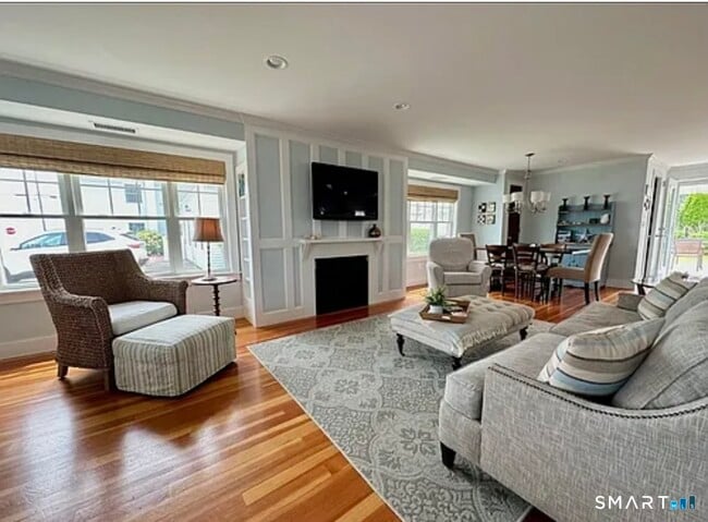 5 Knollwood Dr