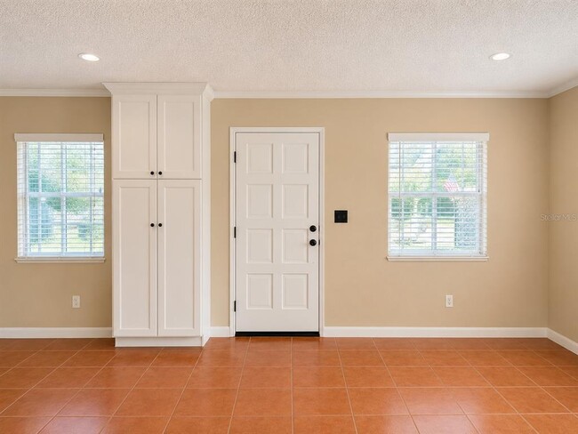 Photo - 1540 Oneco Ave