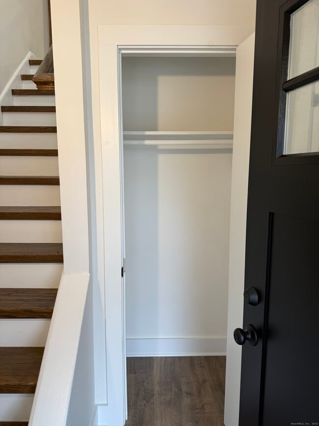 Photo - 141 Washington Rd Unidad 2