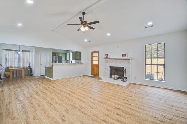 2451 Castlereagh Rd Unit 3