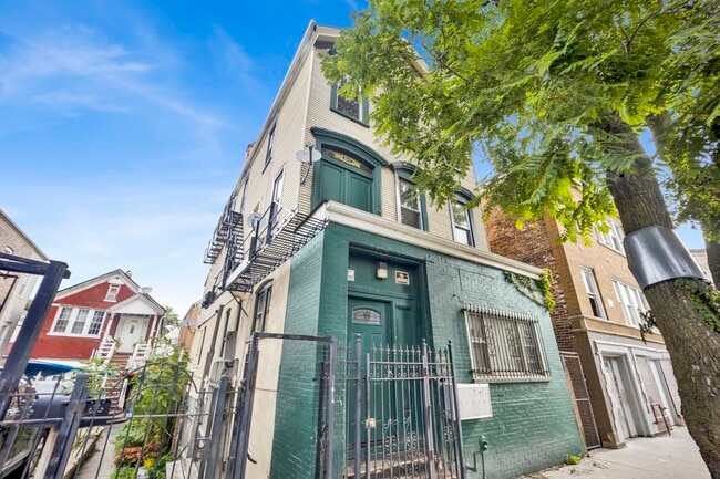 Building Photo - 2702 W 24th St Rental