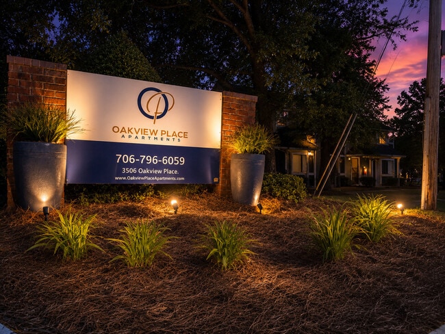 Photo - Oakview Place