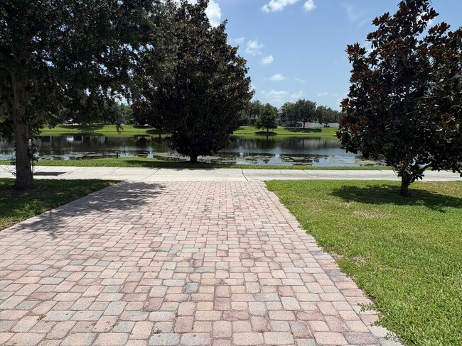 Photo - AVAILABLE NOW - BEAUTIFUL 6 BEDROOMS 3 BATH OVER 2700 SQ FT IN WINTER GARDEN CABLE / INTERNET AND...