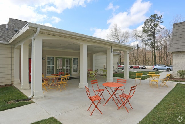 Clubhouse - Courtyard Commons