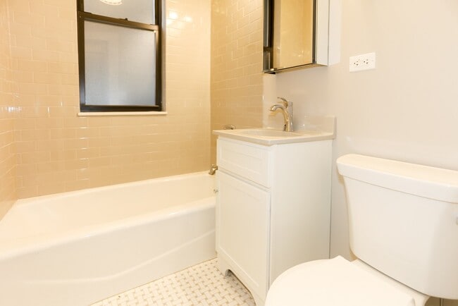 Photo - 817 W Lakeside Pl Unit 501