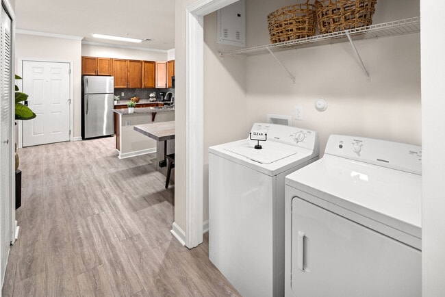 2BR, 2BA - 1,103SF - Laundry