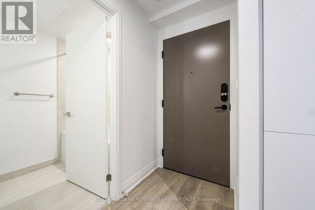 Photo - 4015 The Exchange Unit 4308