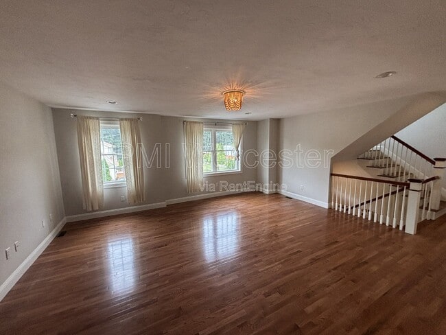 Photo - 47 Eustis St