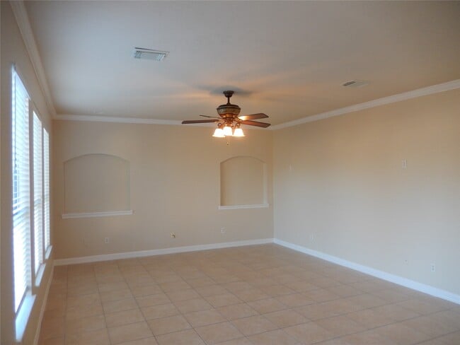 Photo - 2330 Lord Nelson Dr