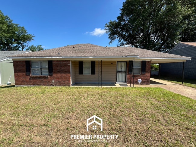 Building Photo - Charming 3BR/1.5BA in 38118 | Hardwood Floors & Spacious Fenced Backyard
