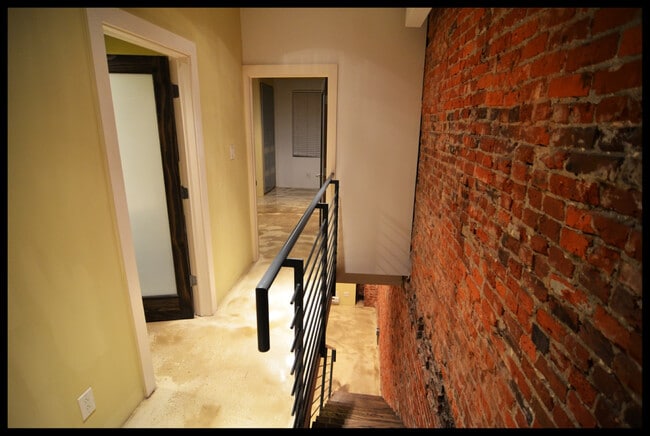 Photo - 609-611 E. Passyunk Ave Unit 611-02 (Front)