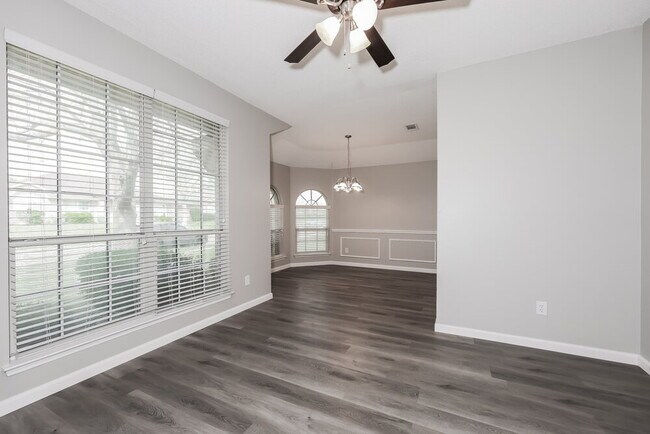 Photo - 1516 Warwick Dr