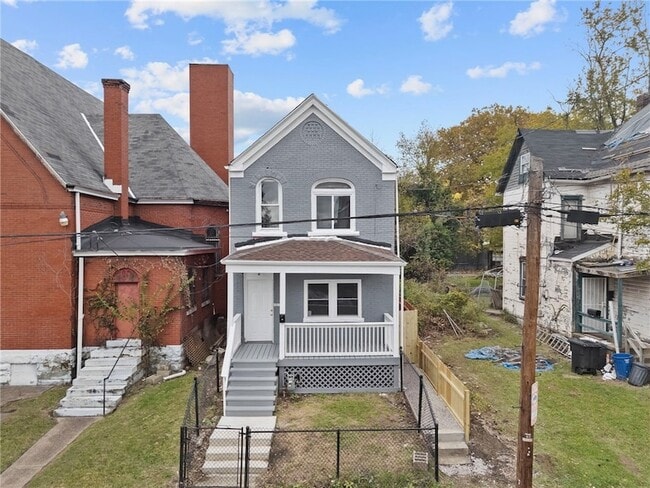 Photo - 7807 Kelly St