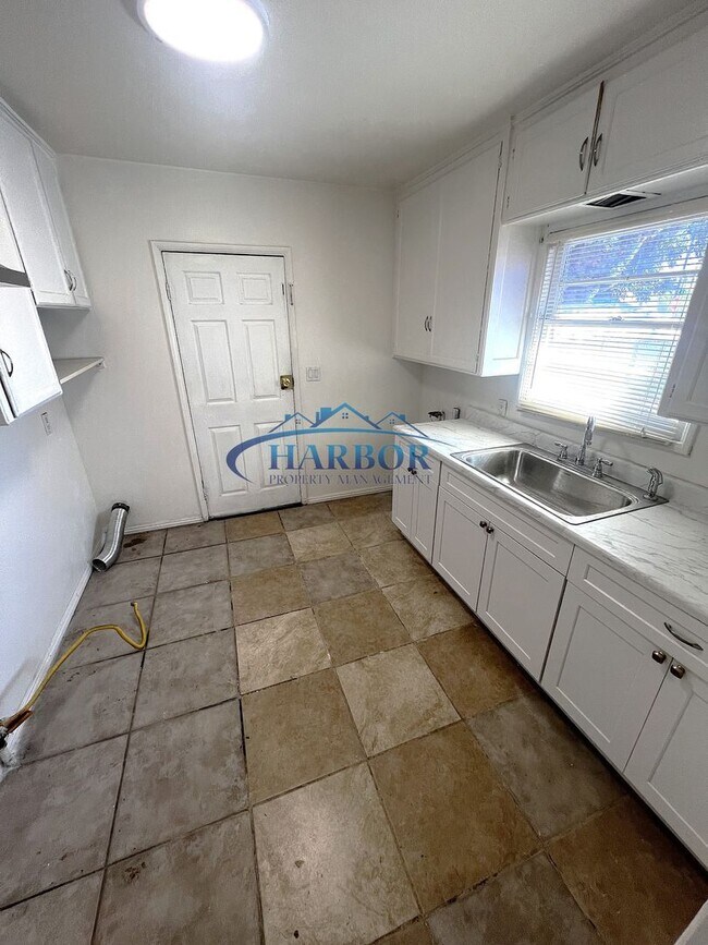 Photo - 5009-5011 W. 101st Street Unit 5009