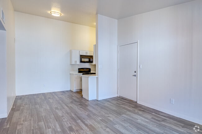 Interior Photo - Country Gables