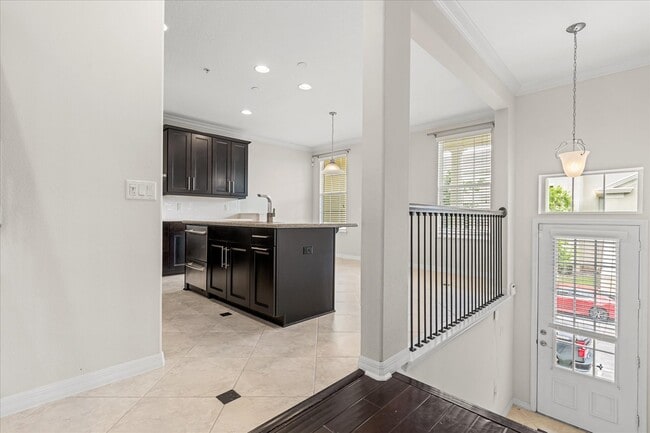 Photo - 2046 Prospect Ave