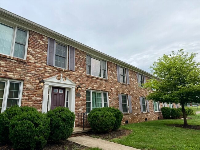Photo - Brandon Ladd Apartments & Townhomes