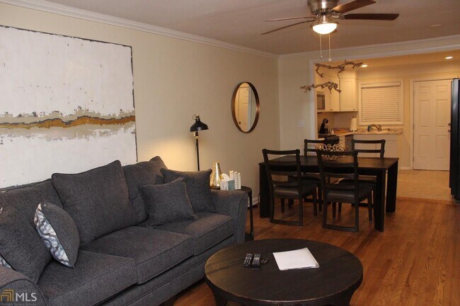 Photo - 1260 Woodland Ave NE Unidad B