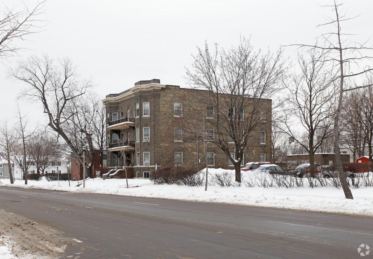 Photo - Maple Oak Apartments