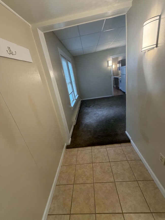 Photo - 1936 W 4th St Unit Apt 1
