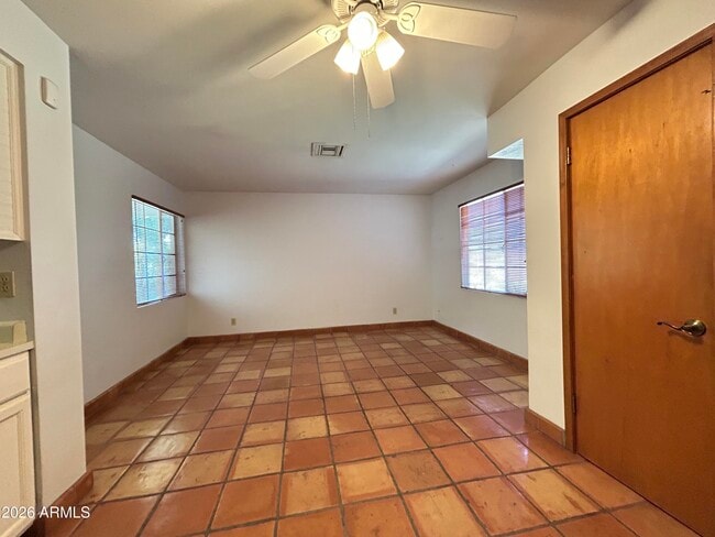 Photo - 3122 E Montecito Ave