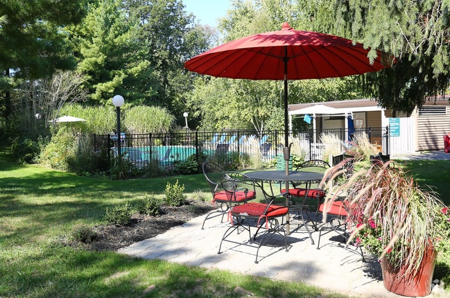Charter Oaks Apartments