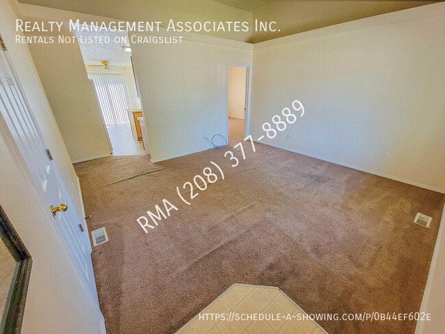 Photo - 625 N Mineral Wells Ave