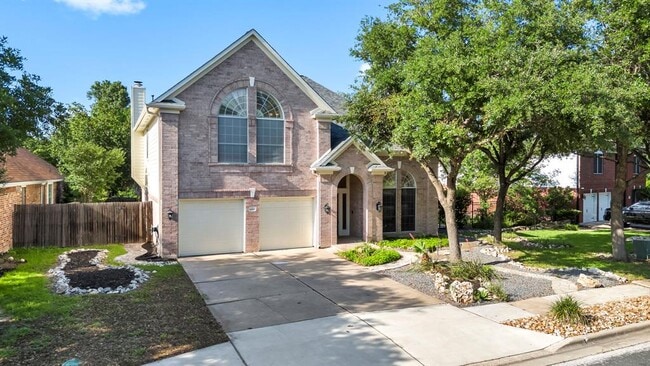 Photo - 6806 Thistle Hill Way