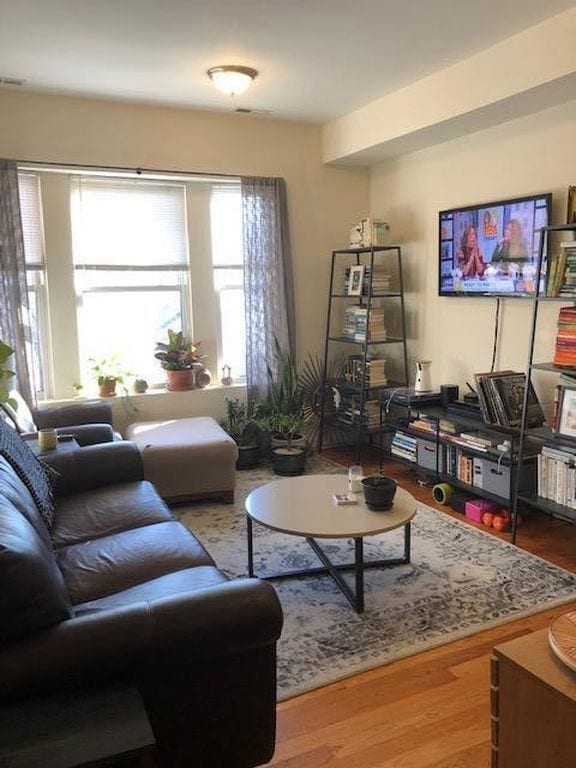 Photo - 1448 N Leavitt St (Chicago, IL)
