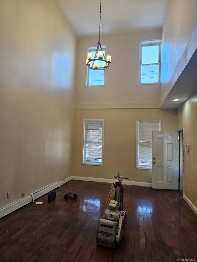 Photo - 105-17-105170 170th St Unit 1