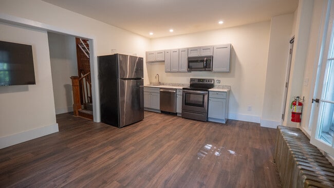 21 Hungerford Terrace Unit 1