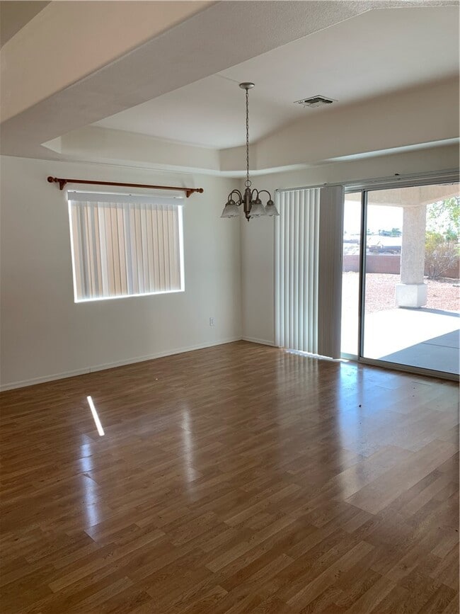 Photo - 2421 Stardust Dr