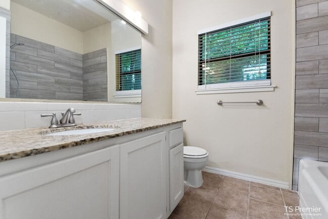 Photo - 1700 E Mission Blvd