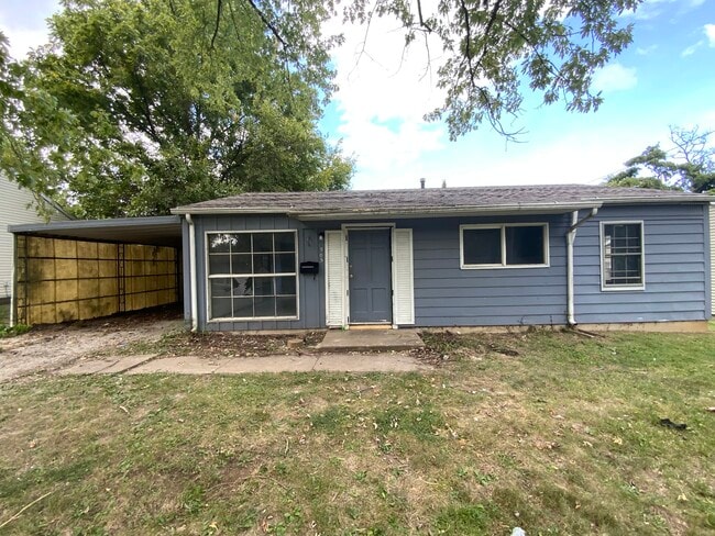 Photo - 905 Southmoor Dr House