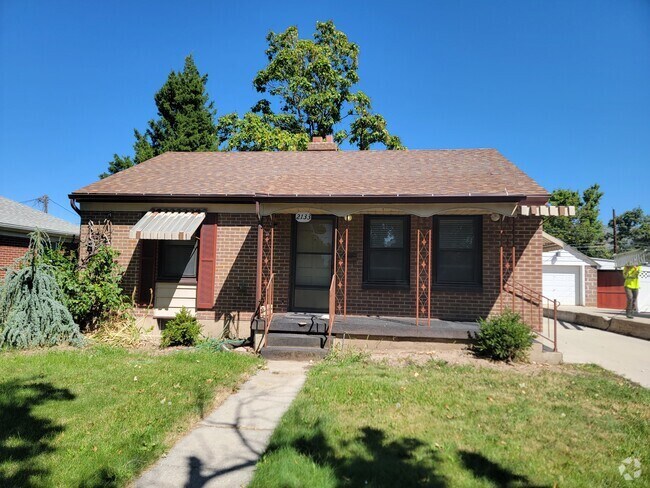 Building Photo - 2133 E Crystal Ave Rental